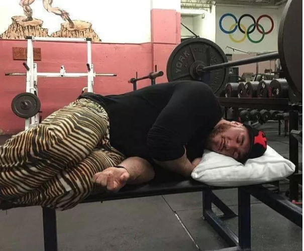 спортсмен решил поспать после тренировки